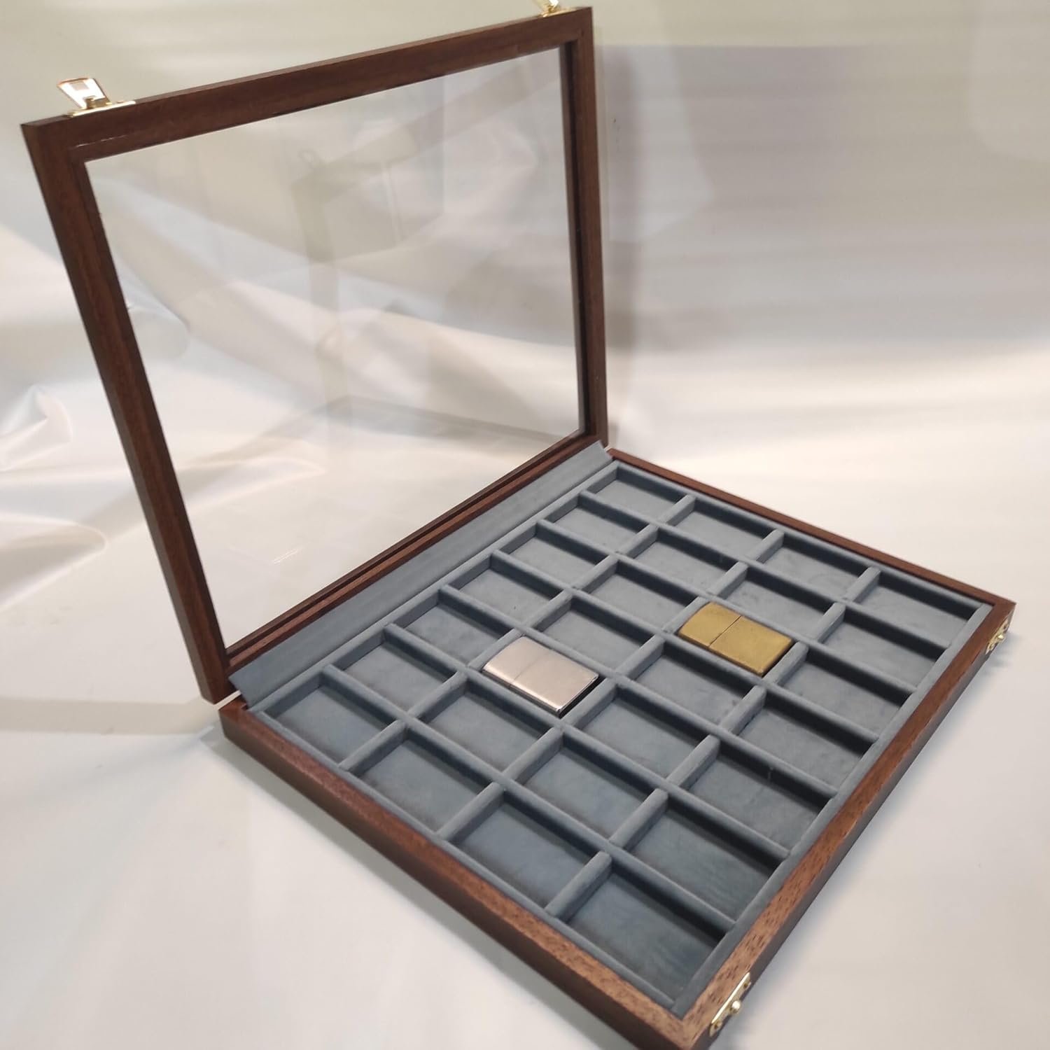 Expositor Zippo acrílico para varios encendedores