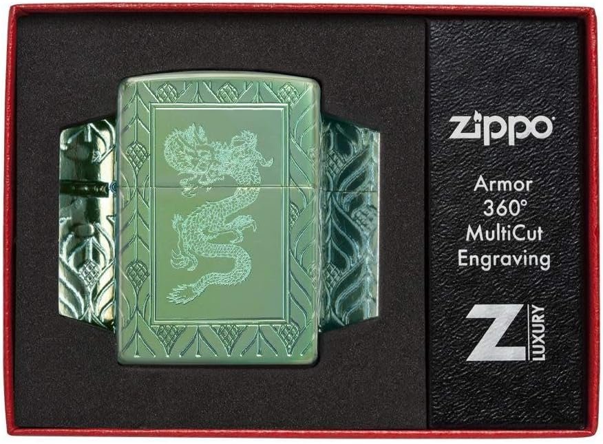 Acabado pulido del Zippo MultiCut, resaltando los destellos vibrantes del diseño de dragón al incidir la luz.