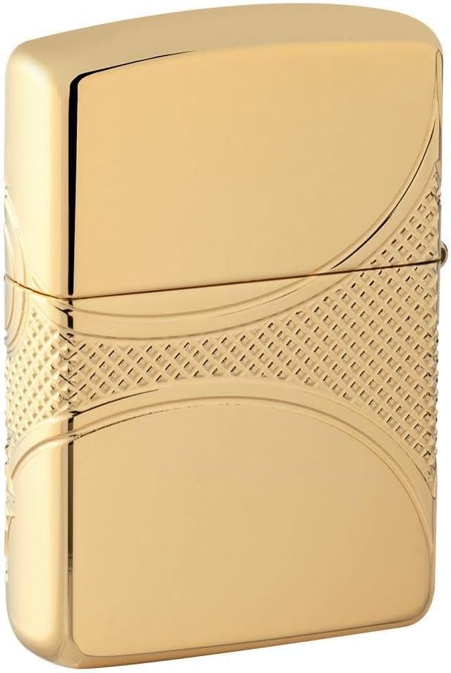 Primer plano del Zippo Grabado Fleur de Lis, resaltando la profundidad del Multicut.